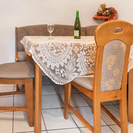 Moselle River Retreat, Cleaning Included