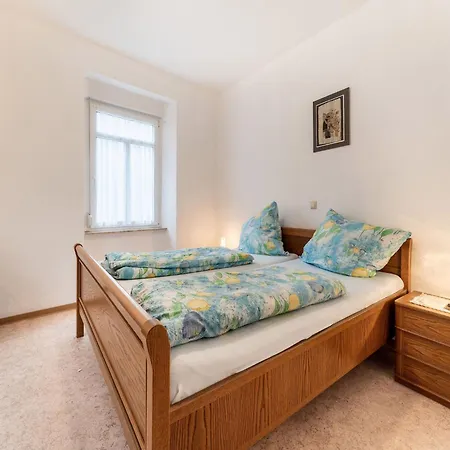 Moselle River Retreat, Cleaning Included *