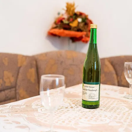 Moselle River Retreat, Cleaning Included * Ediger-Eller